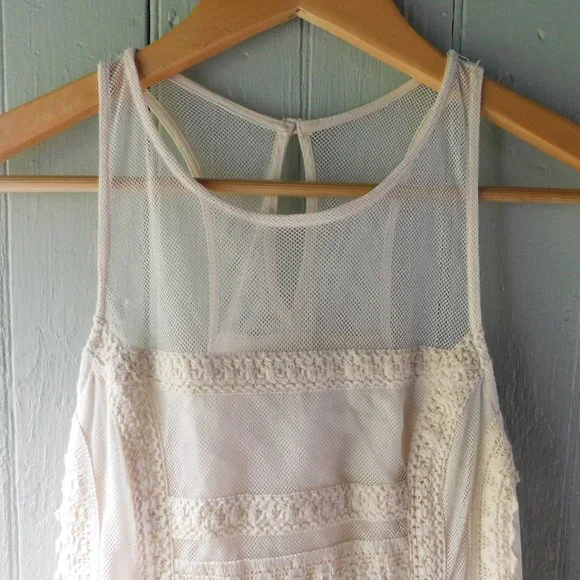 ๐*Price Firm*Abercrombie & Fitch Lace Dress - Picture 3 of 16